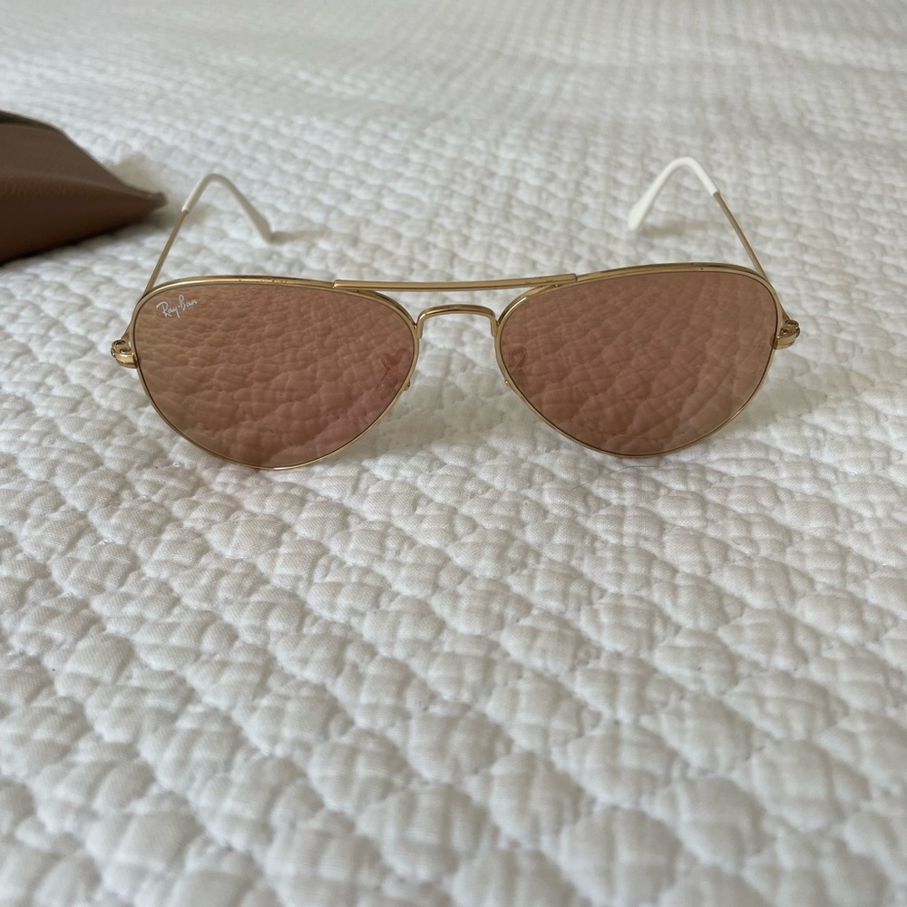 Rose Gold Aviator RayBans